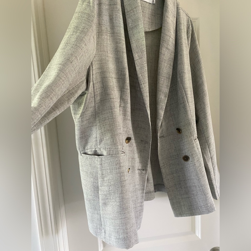 Lightweight Gray Blazer! - image 3